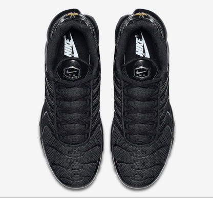 Nike TN "Triple Black"